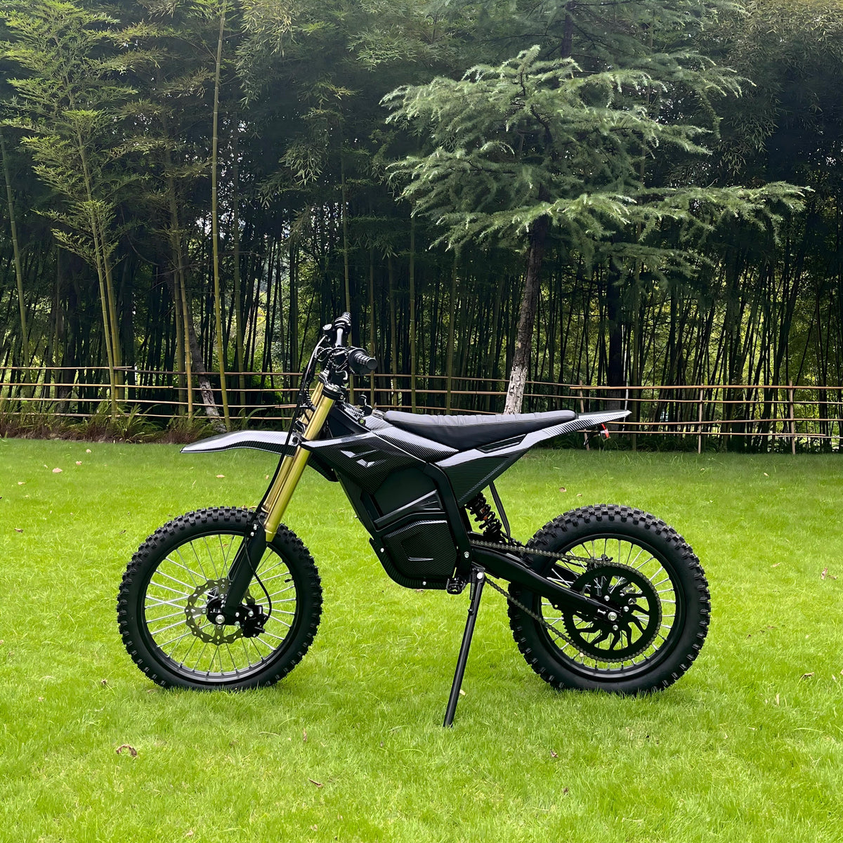 GT-M9 Pro 7000W Max Electric Dirt Bike – 72V 25Ah Off-Road Motorcycle, Up to 68 MPH（No rider）